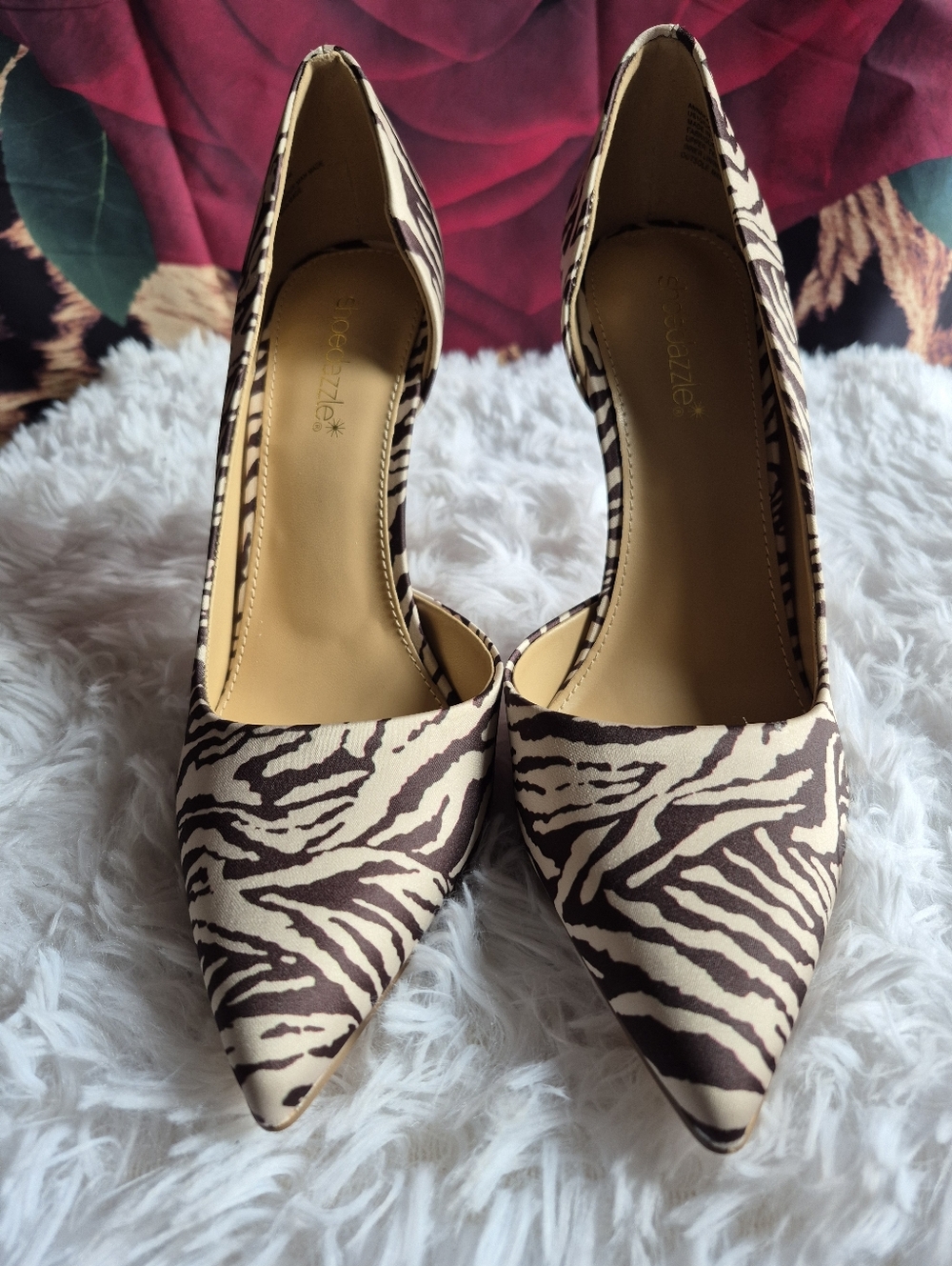 Annakay Women's Brown Zebra Print Pointed Toe Pumps